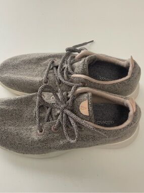 allbirds Heather Gray Wool Sneakers with Blush Accent